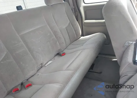 2004 GMC Sierra 1500 Sle z USA, uszkodzony, nr VIN 2GTEC19V941108483